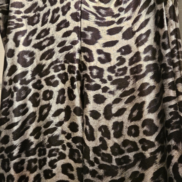 WEAREVER LEGGINGS - Picture 2 of 2